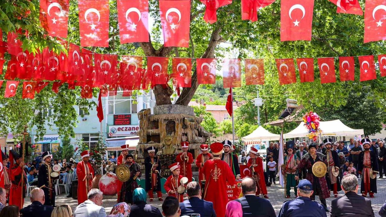 Bilecik İnhisar'da Hıdırellez Şenlikleri: Vali Faik Oktay Sözer vatandaşlarla buluştu