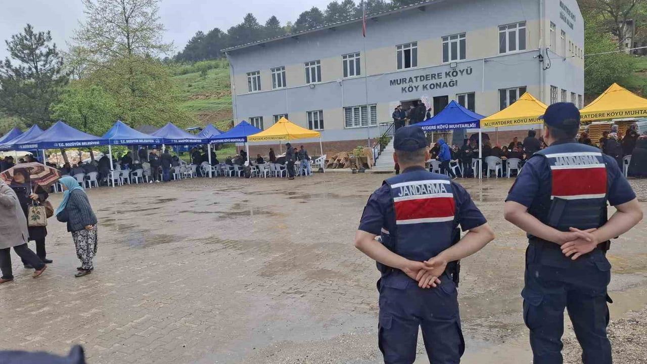 Bilecik Muratdere'de Yaklaşık 250 Kişinin Katıldığı Yağmur Duası