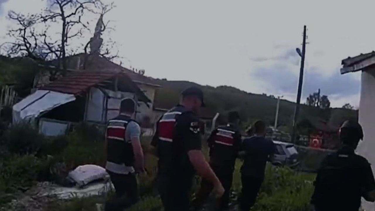 Bilecik'te 18 yıl 9 ay hapis cezasıyla aranan şüpheli jandarmaya yakalandı
