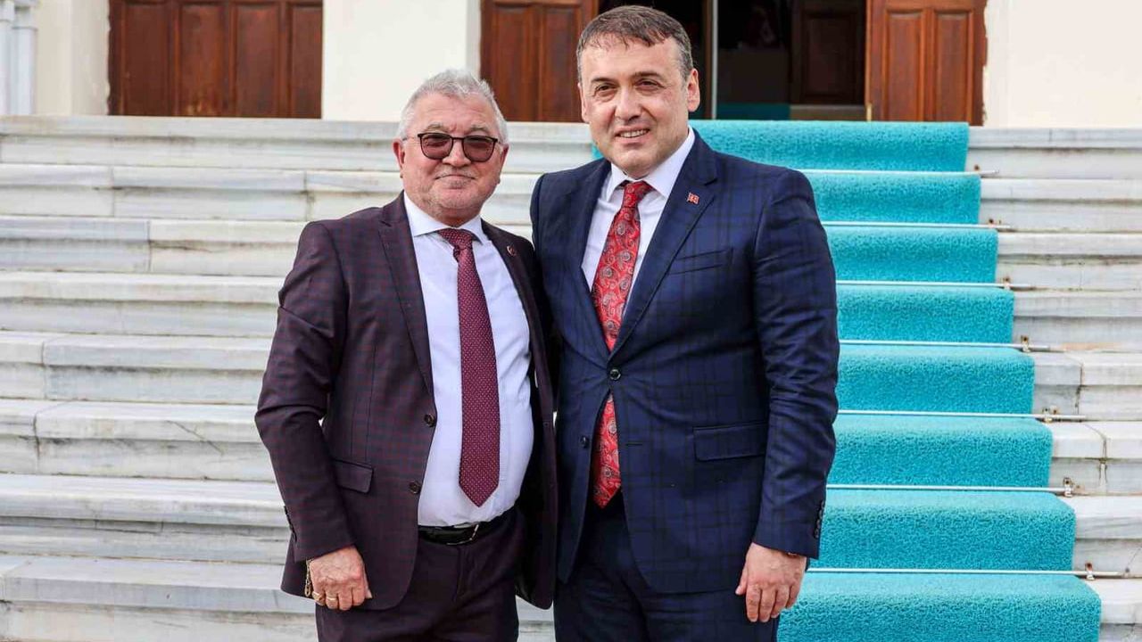 Bilecik'te Kurban Bayramı Bayramlaşması: Vali Sözer Şehit Aileleri ve Gazilerle Buluştu