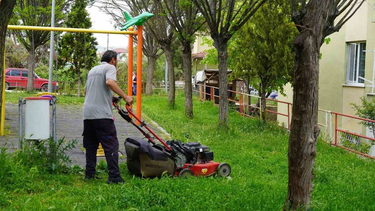 Bilecik’te Park ve Bahçeler Müdürlüğü yaza hazırlık çalışmalarını sürdürüyor