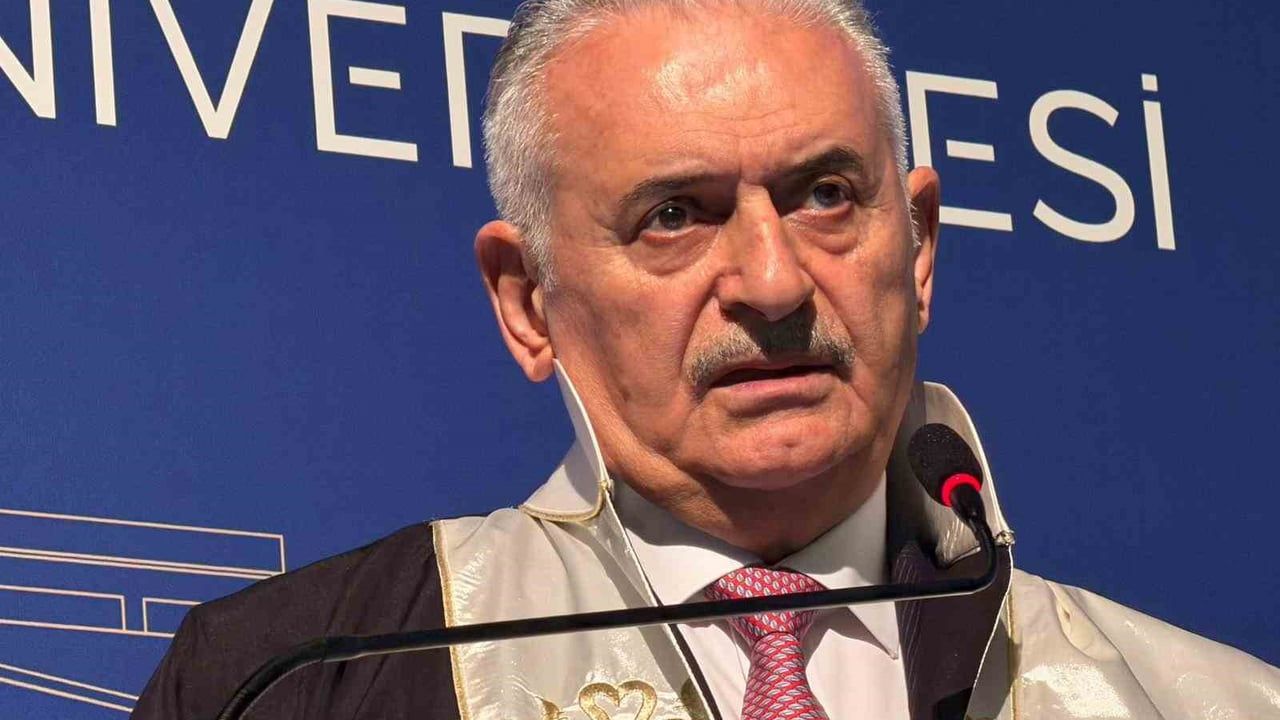 Binali Yıldırım: BM'nin 5 üyesi pinpon topu gibi dünya milletleri ile oynuyor — Düzce Üniversitesi'nde fahri profesörlük