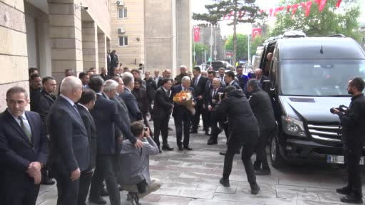 Binali Yıldırım Kayseri’de: Uluslararası Türkoloji Zirvesi ve Resmi Ziyaretler