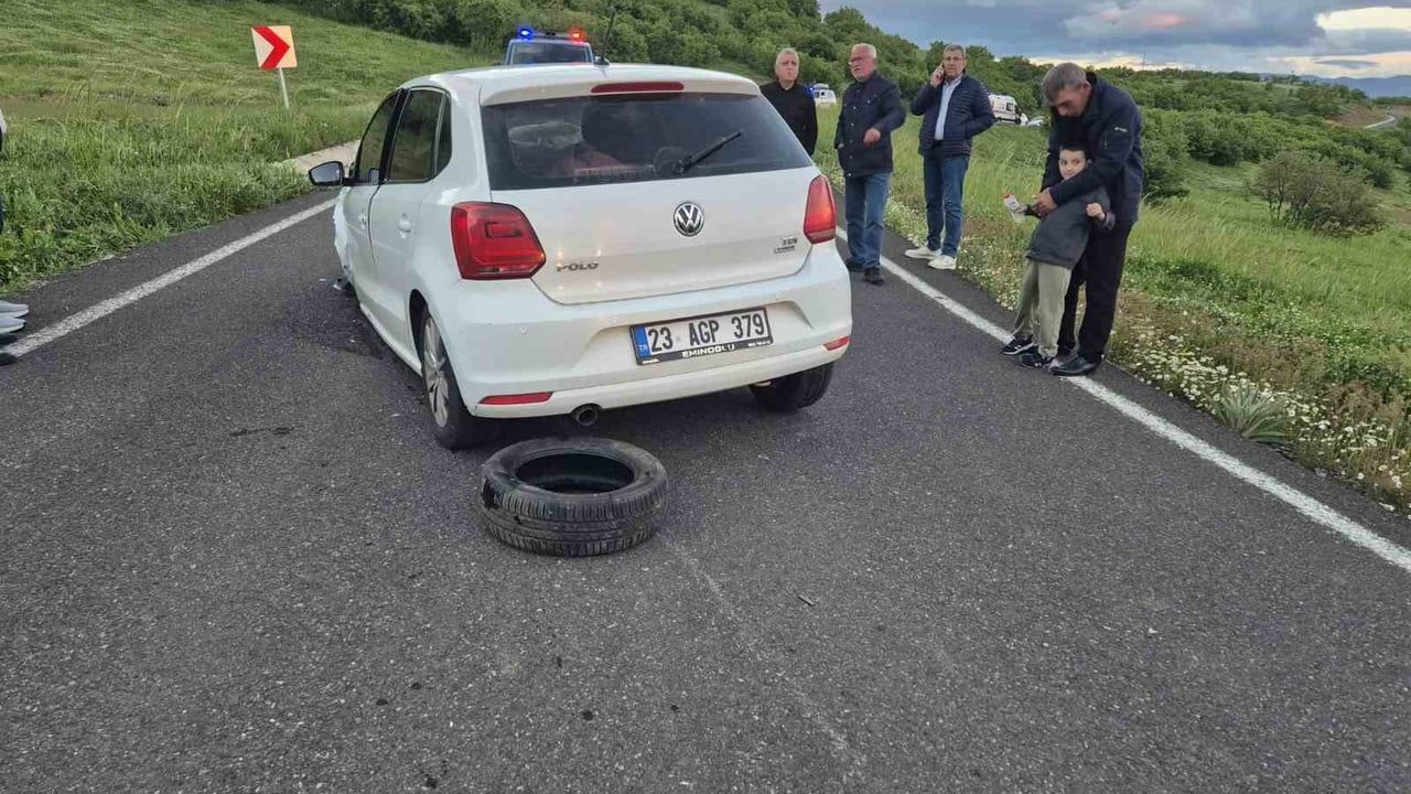 Bingöl'de Ormanardı Köyü'nde iki aracın çarpışması: 9 yaralı
