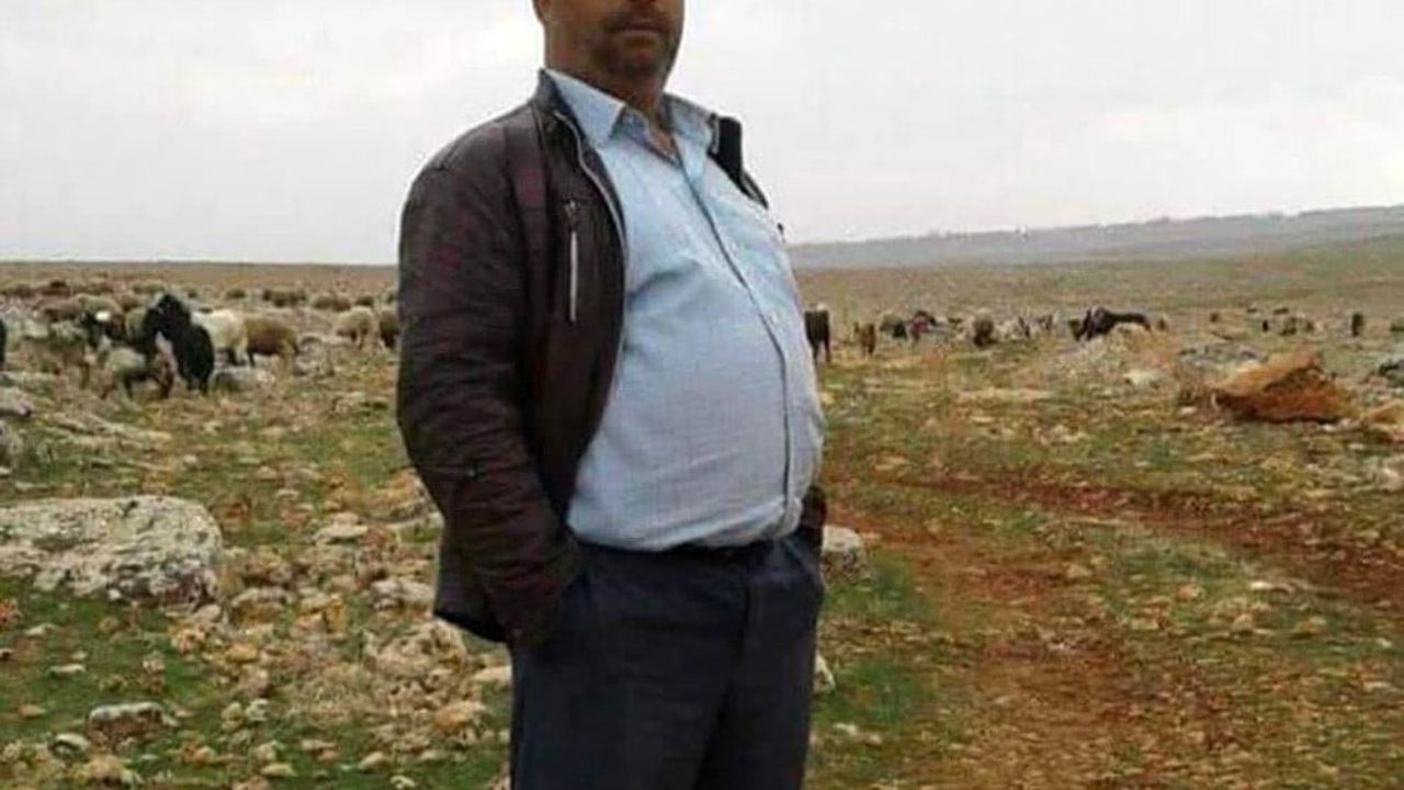 Birecik'te traktör devrildi: Sürücü Çetin Bozkurt yaşamını yitirdi, 3 kişi yaralandı