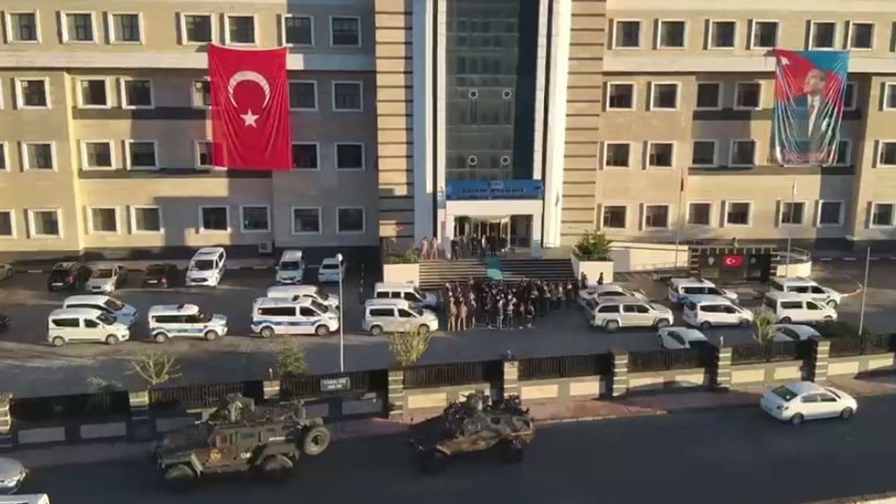 Bitlis merkezli operasyonda IBAN ile kara para aklayan 31 şüpheli yakalandı