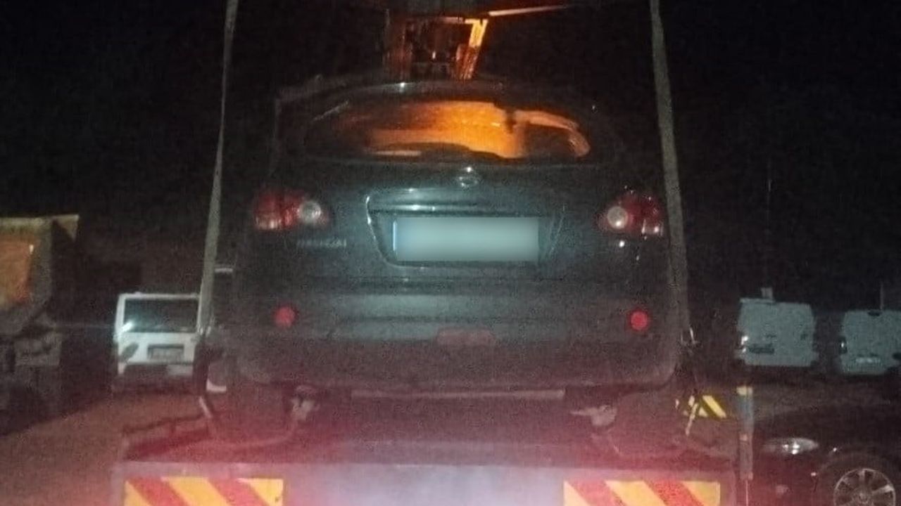 Bodrum'da yetkisiz yolcu taşımacılığı: 4 araç trafikten men edildi, sürücülere 400 bin TL ceza