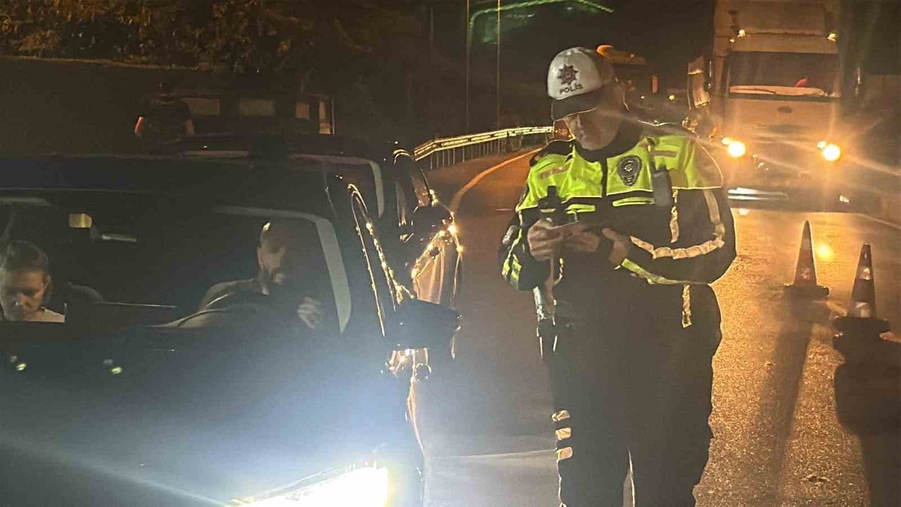 Bodrum girişlerinde Kurban Bayramı yoğunluğu: Torba'da polis denetimi sürüyor