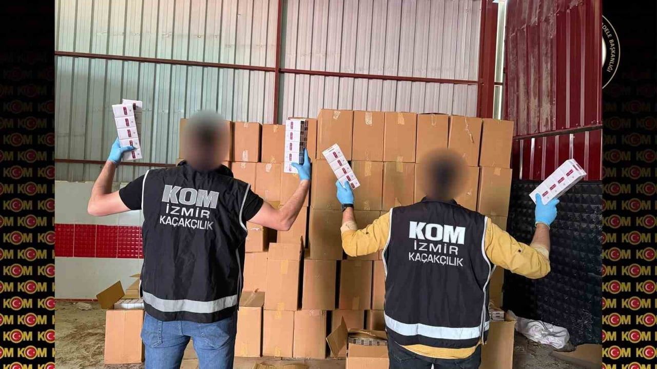 Bornova'da 10 milyon lira değerinde 70 bin paket kaçak sigara ve 1 milyon 850 bin makaron ele geçirildi