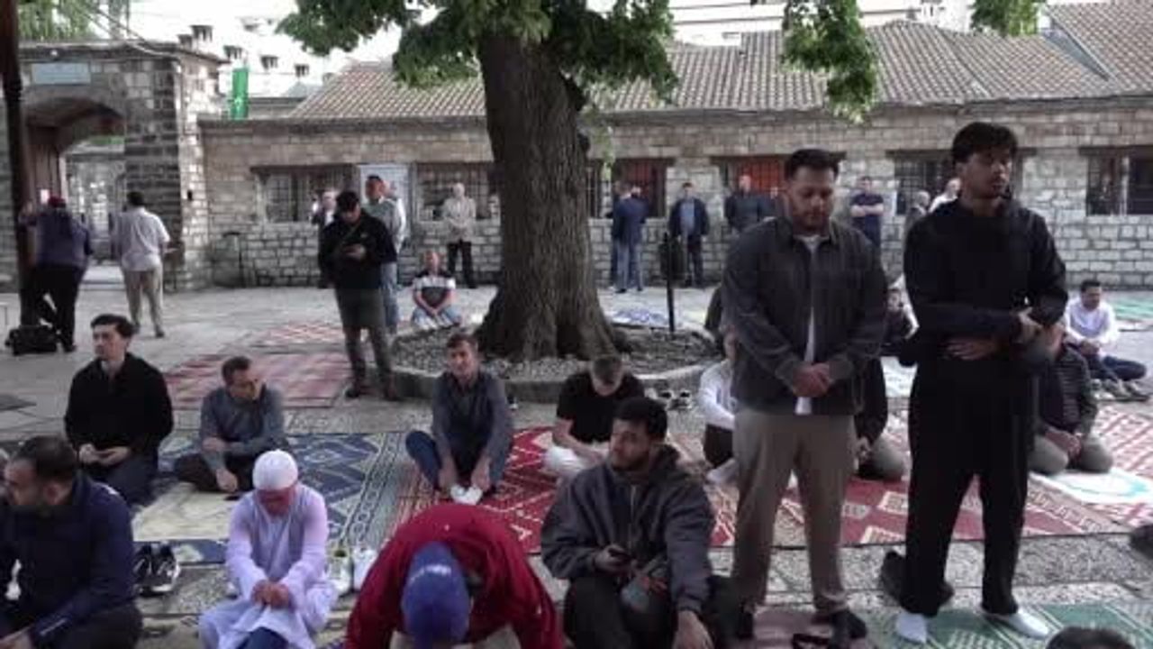 Bosna Hersek’te Müslümanlar Kurban Bayramı namazını kıldı