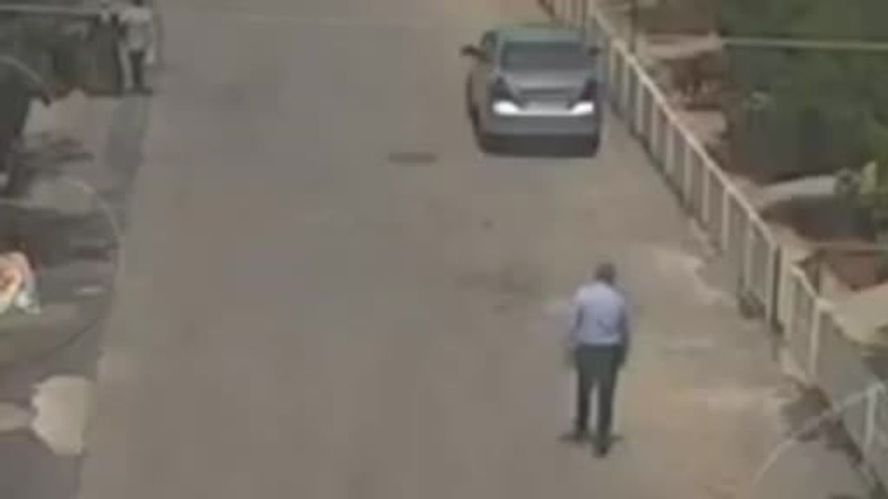 Bozyazı'da motosikletle yaklaşan şüpheli yürüyen kişinin kolunu bıçakla kesti; zanlı kısa sürede yakalandı