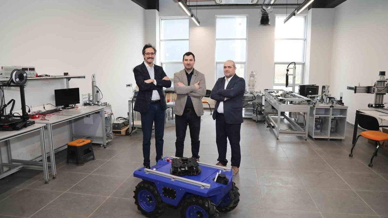 BTÜ geliştiriyor: Yapay zekâ destekli çoklu robotlar için öngörülü görev dağılımı