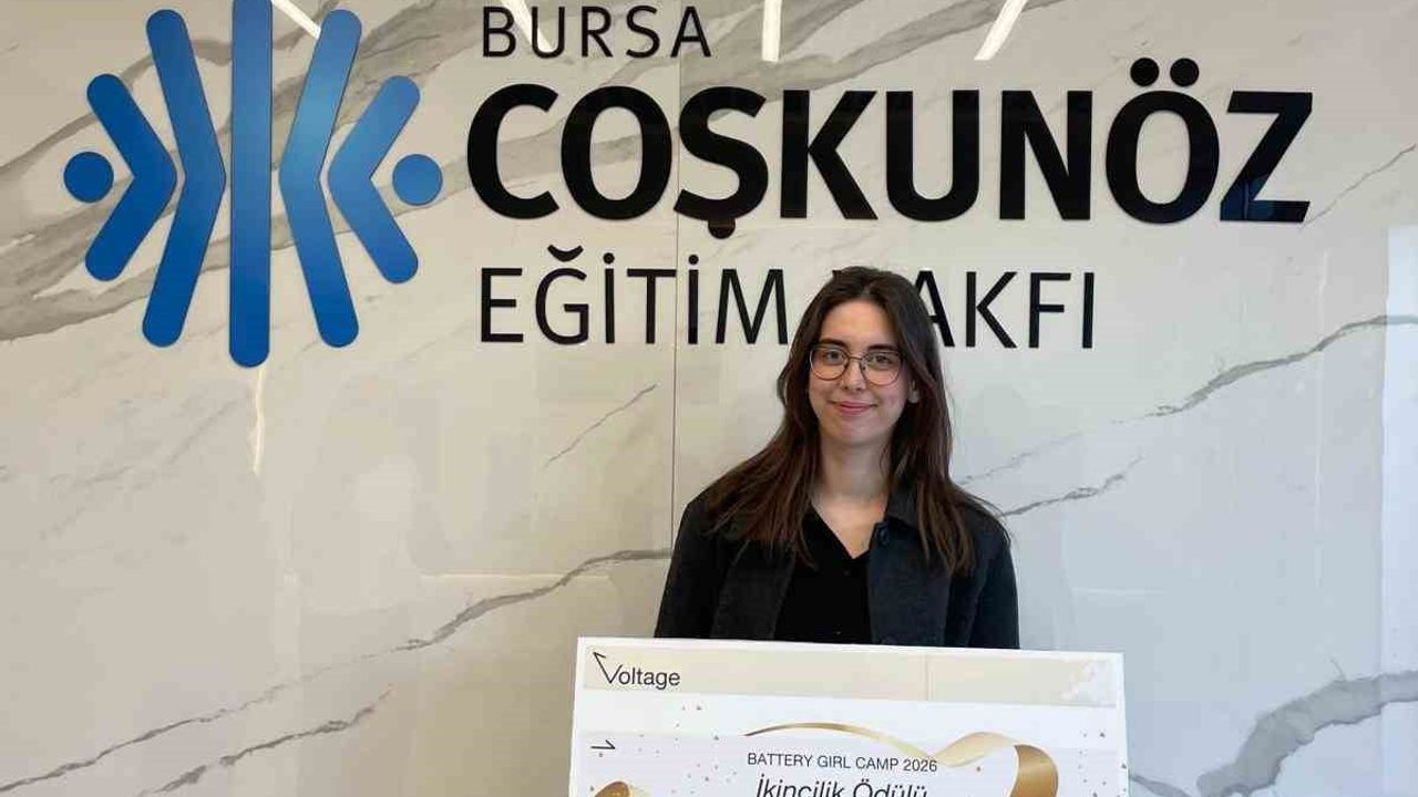 BTÜ öğrencileri Voltage Projesi ideathonunda elektrikli araç menzil optimizasyonu projeleriyle çifte ödül