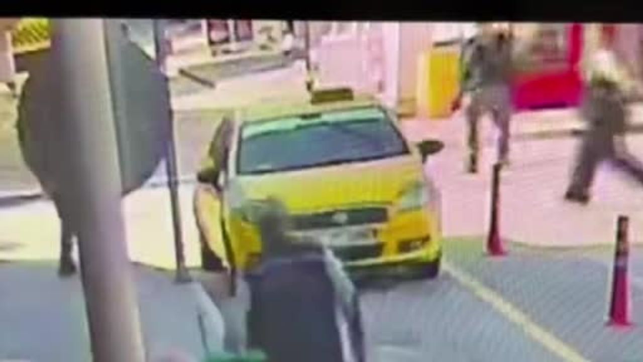 Burdur'da kontak anahtarı üzerinde bırakılan taksi çalınma girişimi sürücü tarafından engellendi