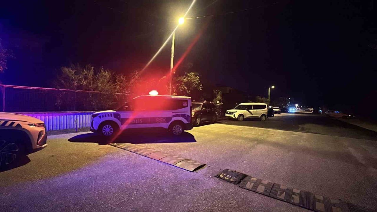 Burdur'da oğlu tartıştığı babasını 5 yerinden bıçakladı; şüpheli gözaltında, baba hastanede