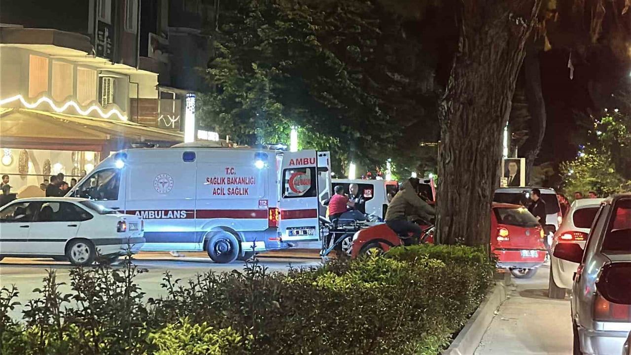 Burdur'da sokak tartışması: arkadaşını bıçaklayan şüpheli yakalandı