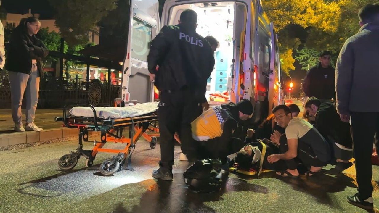 Burdur'da yağmur nedeniyle motosiklet devrildi; 18 yaşındaki sürücü yaralandı