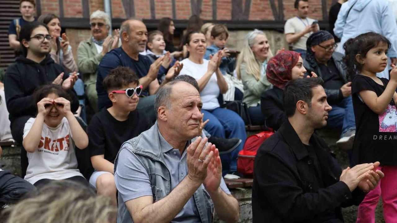 Bursa Büyükşehir Belediye Bandosu'ndan Bahar Akşamlarına Açık Hava Konserleri