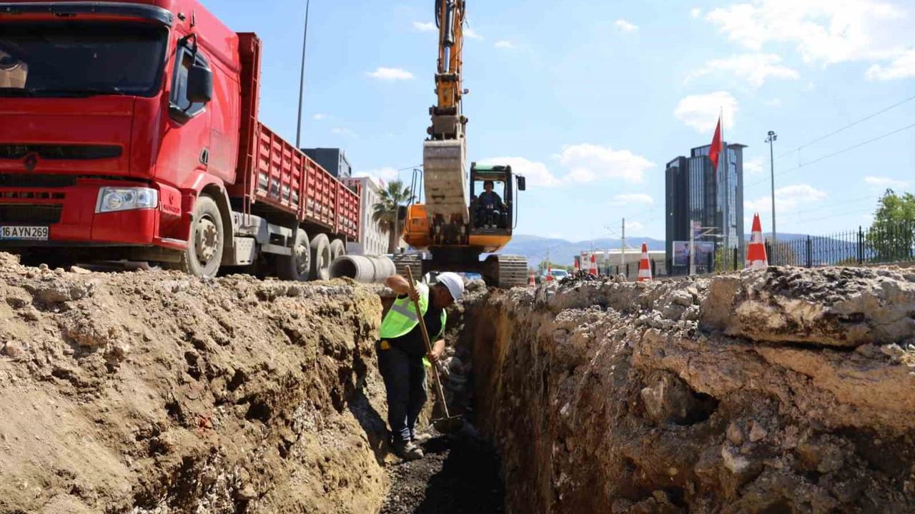 Bursa Büyükşehir, Osmangazi’de içme suyu ve yağmur suyu altyapısını güçlendiriyor