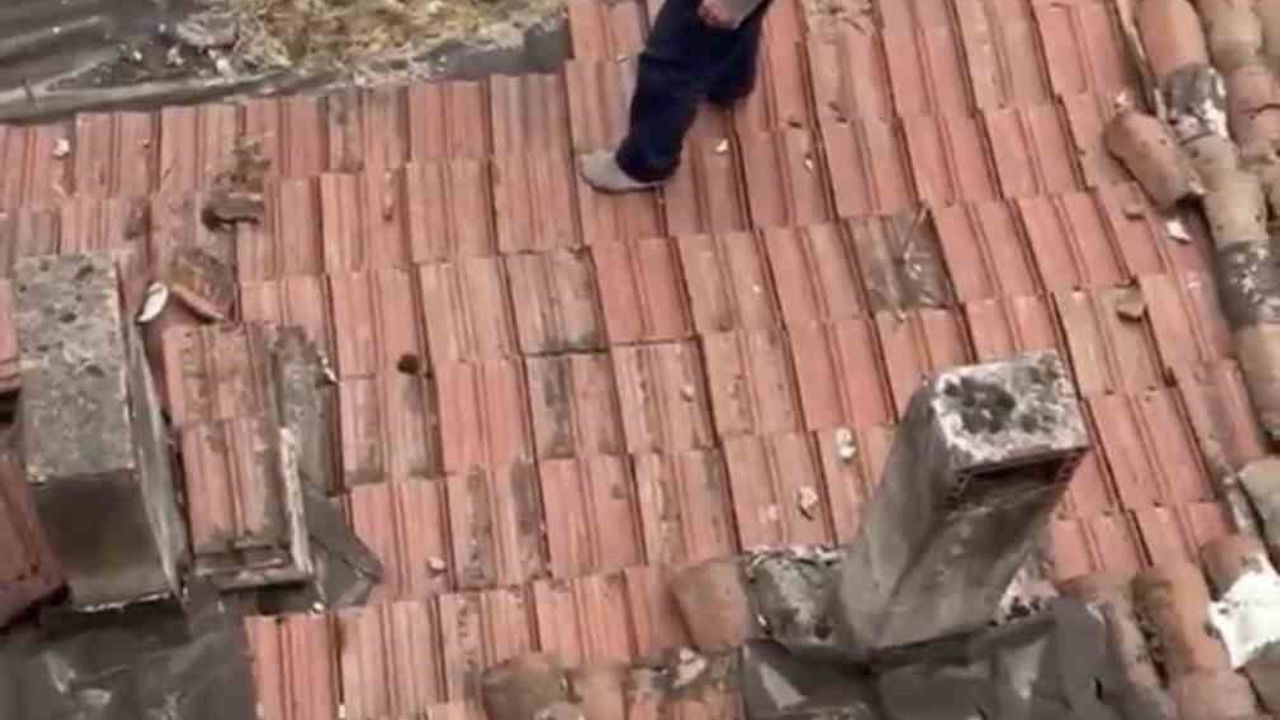 Bursa'da çatıda saklanan firari A.T. polisleri izlerken yakalandı