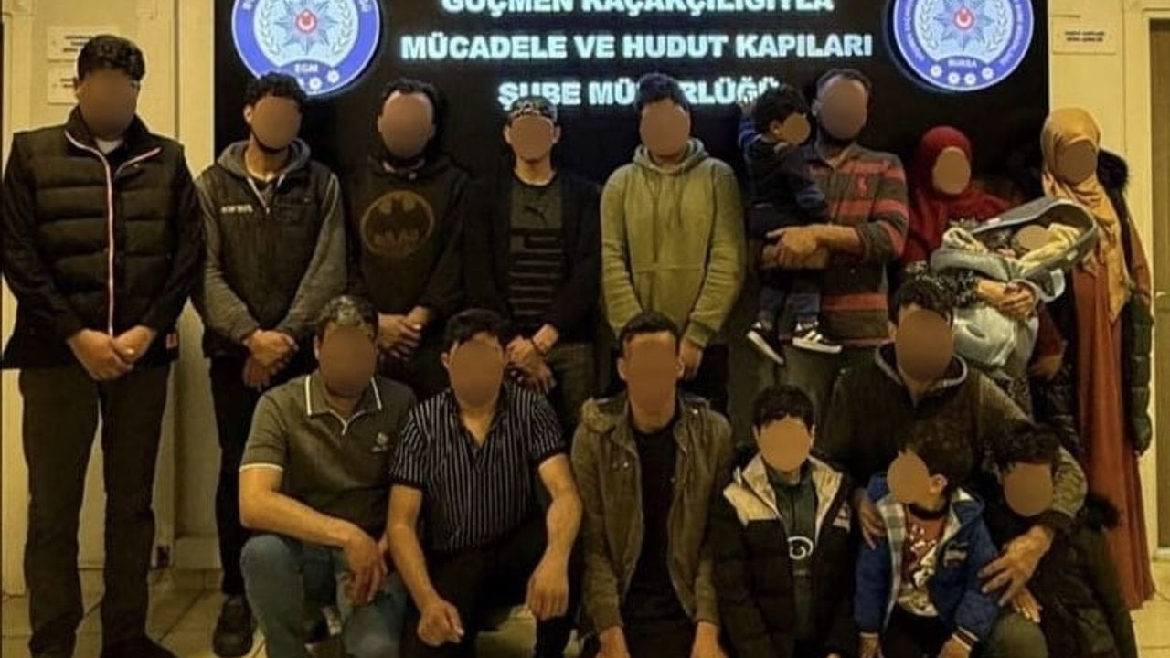 Bursa’da göçmen kaçakçılığı operasyonu: 18 kişi yakalandı, organizatörlere adli işlem