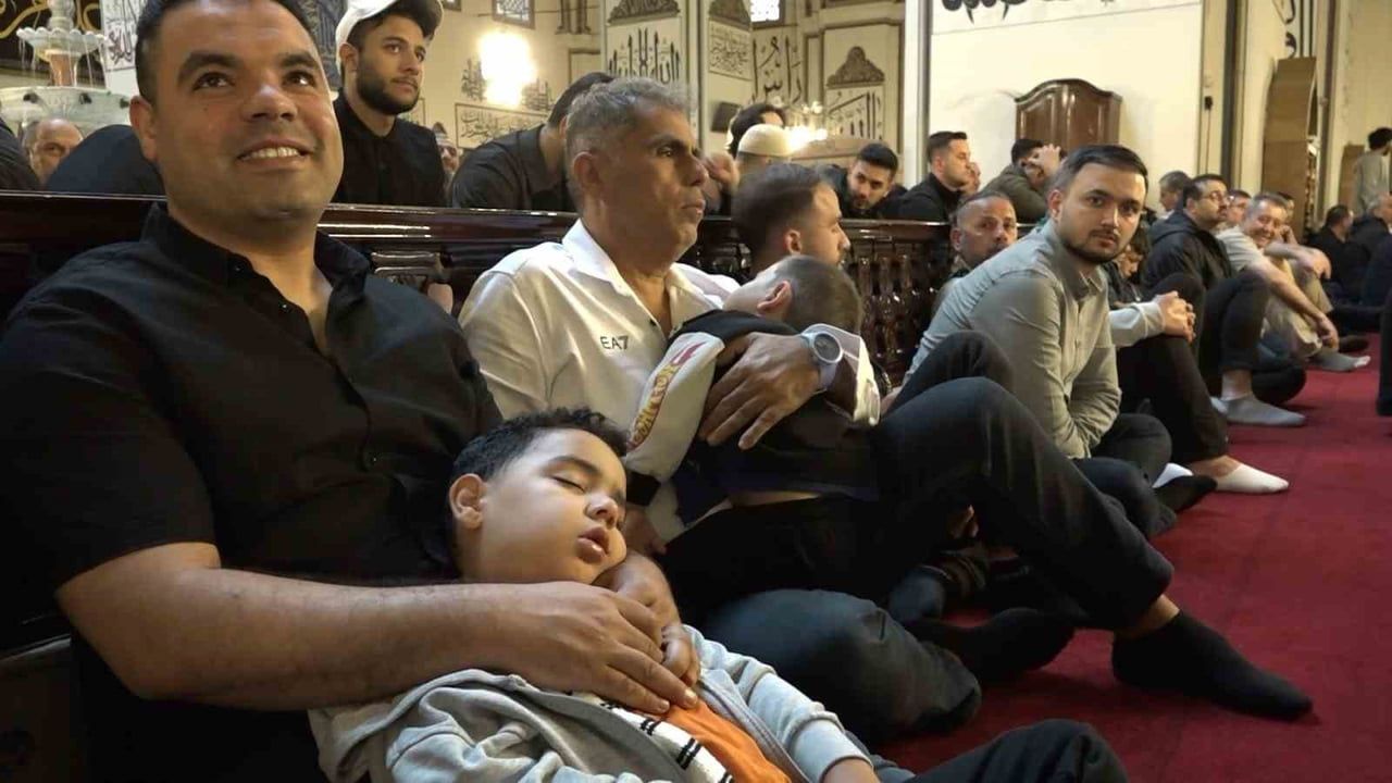 Bursa'da Kurban Bayramı: Tarihi Camilerde Bayram Namazı Yoğunluğu