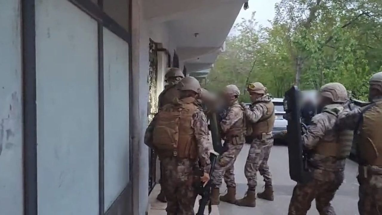 Bursa Yenişehir'de tefecilik ve yağma operasyonu: 14 şüpheli gözaltında