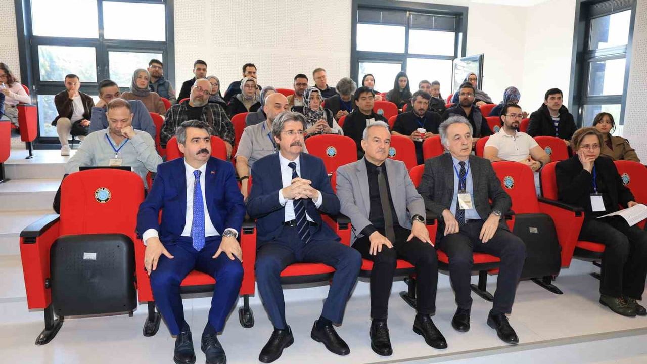 BUÜ’de 3. Askeri Tarih Çalıştayı tamamlandı: Yeniçeri Ocağı tüm yönleriyle ele alındı