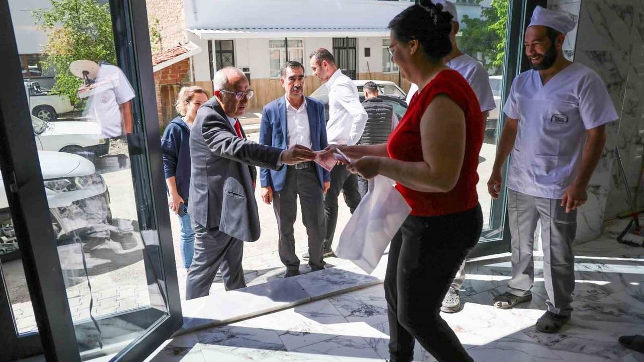 Çameli Belediyesi Yöresel Ekmek Fırını ilk ekmeği üretti, satış 15 Mayıs'ta başlıyor