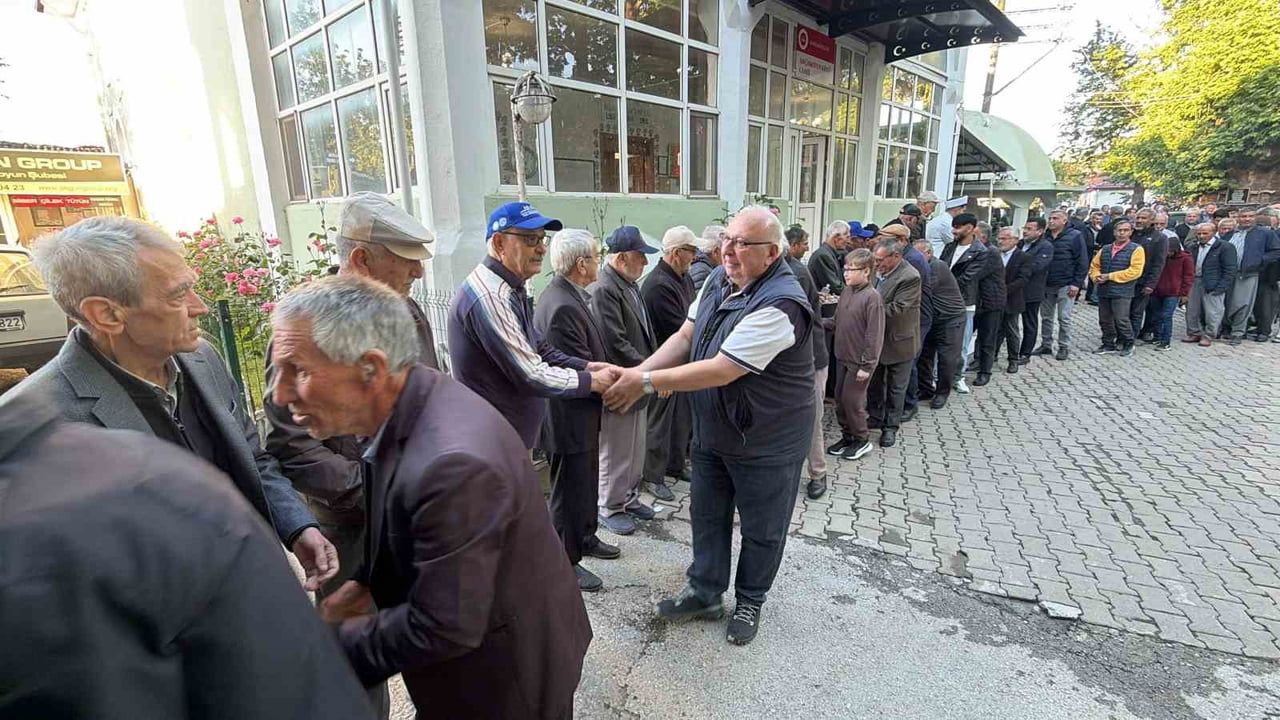 Çanakkale Akçakoyun'da asırlık 'Bayram Halkası' geleneği yaşatıldı