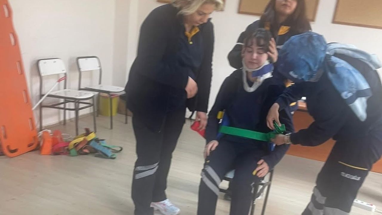Çanakkale'de 112 Personeline TİLYAD Eğitimi