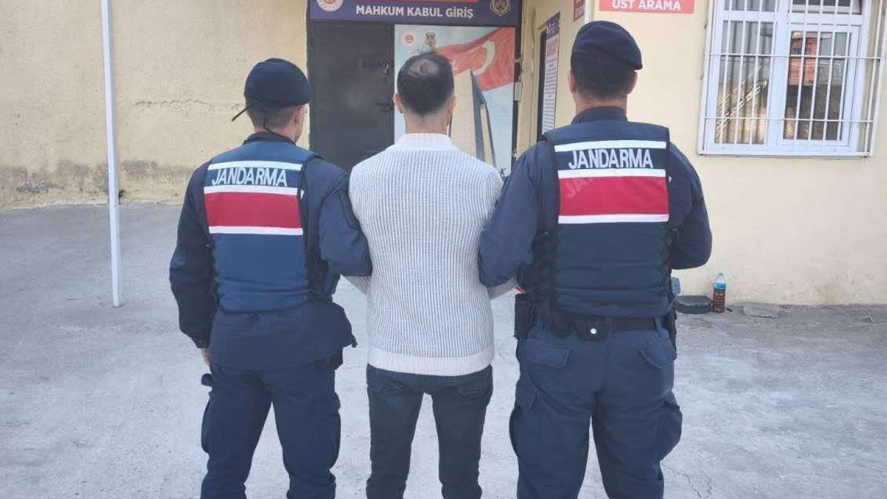 Çanakkale'de jandarma 101 aranan şüpheli yakaladı; 18'i mahkemece tutuklandı