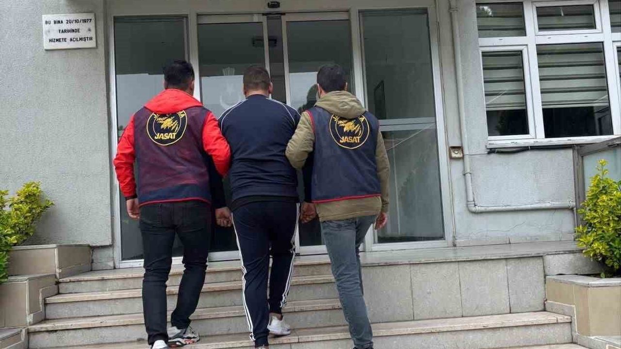 Çanakkale'de jandarma çalışması: 51 aranan kişiden 11'i tutuklandı
