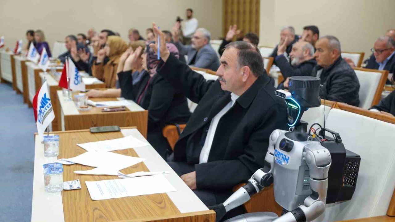 CANİKMAN Mecliste: Canik Belediye Meclisi'nde Eğitim, Teknoloji ve 20.000 Haneye Fiber Hedefi