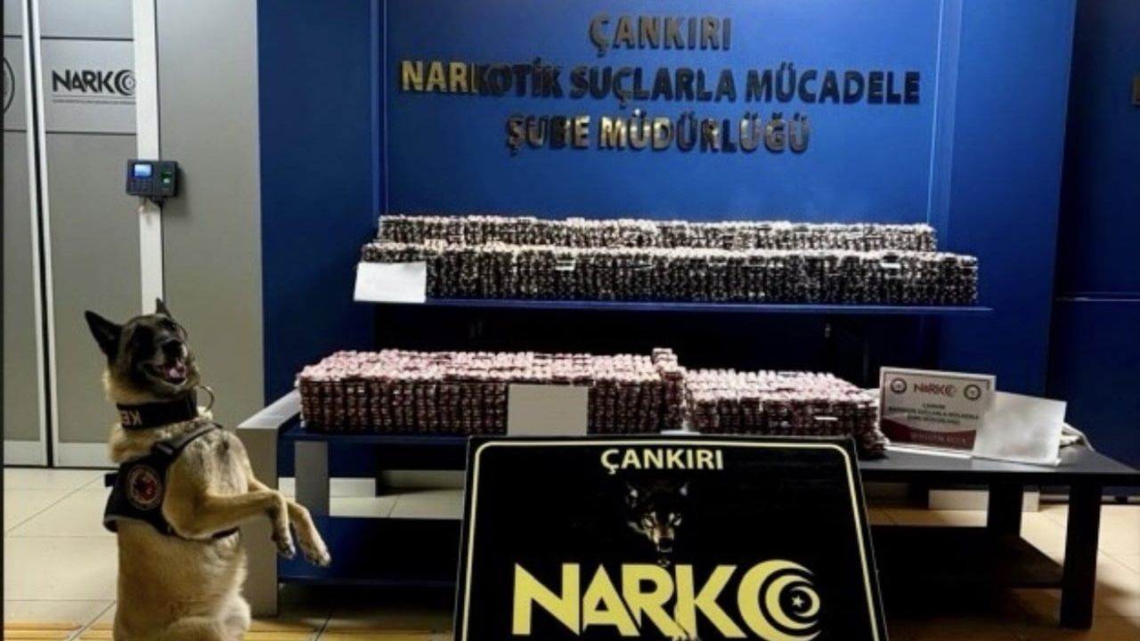 Çankırı'da polis operasyonunda 85 bin uyuşturucu hap ele geçirildi