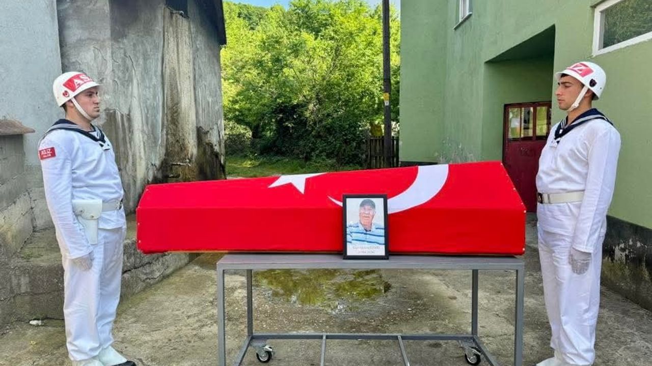 Çaycuma’da malul gazi Satılmış Ermiş, askeri törenle son yolculuğuna uğurlandı