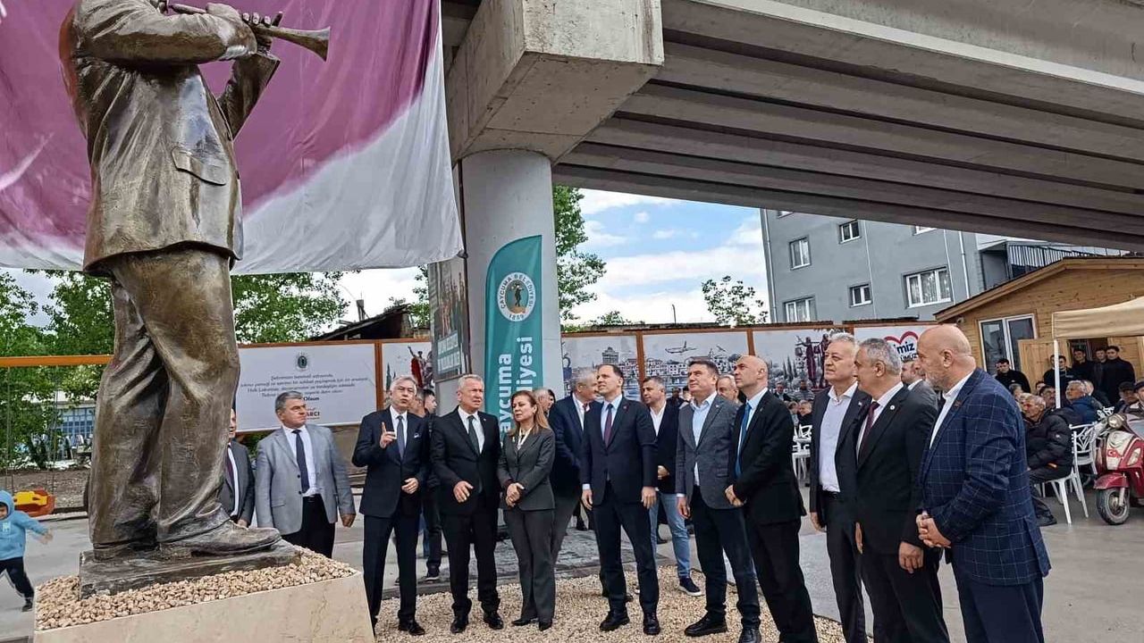Çaycuma’da 'Seyfi Usta' Seyfullah Çetin’in heykeli açıldı