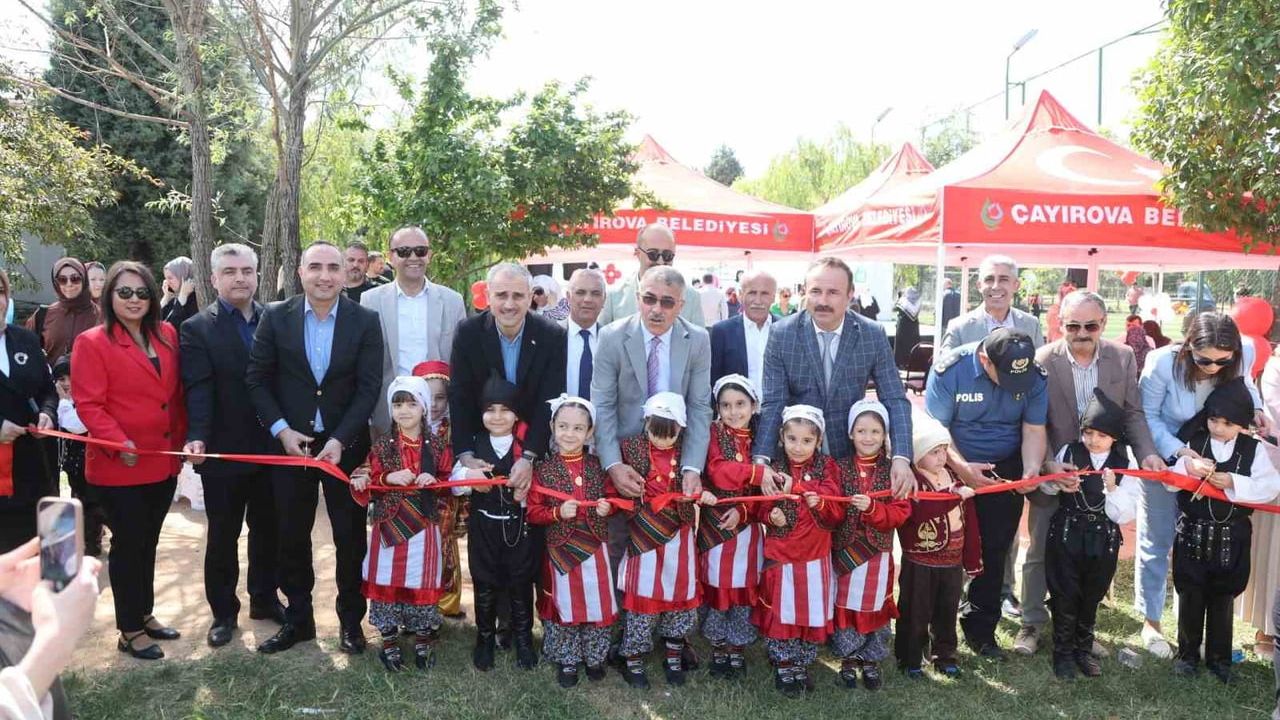 Çayırova'da Geleneksel Çocuk Oyunları Şenliği: Dijital Tehditlere Karşı Kültürel Adım