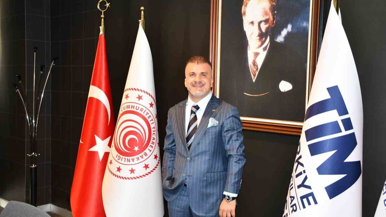 Celal Kadooğlu'ndan 19 Mayıs Atatürk’ü Anma, Gençlik ve Spor Bayramı mesajı