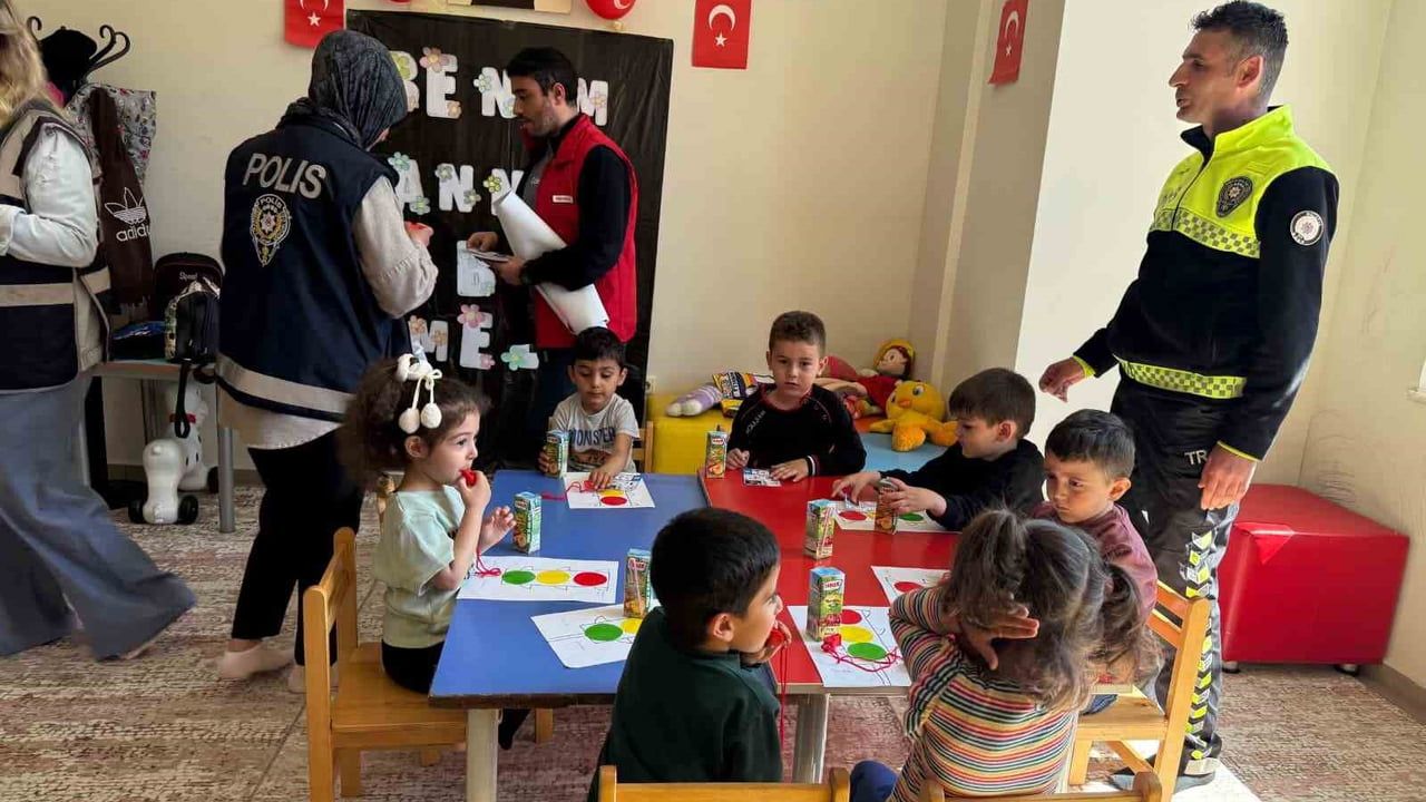 Çemişgezek’te öğrencilere trafik eğitimi — 2-8 Mayıs Trafik Haftası