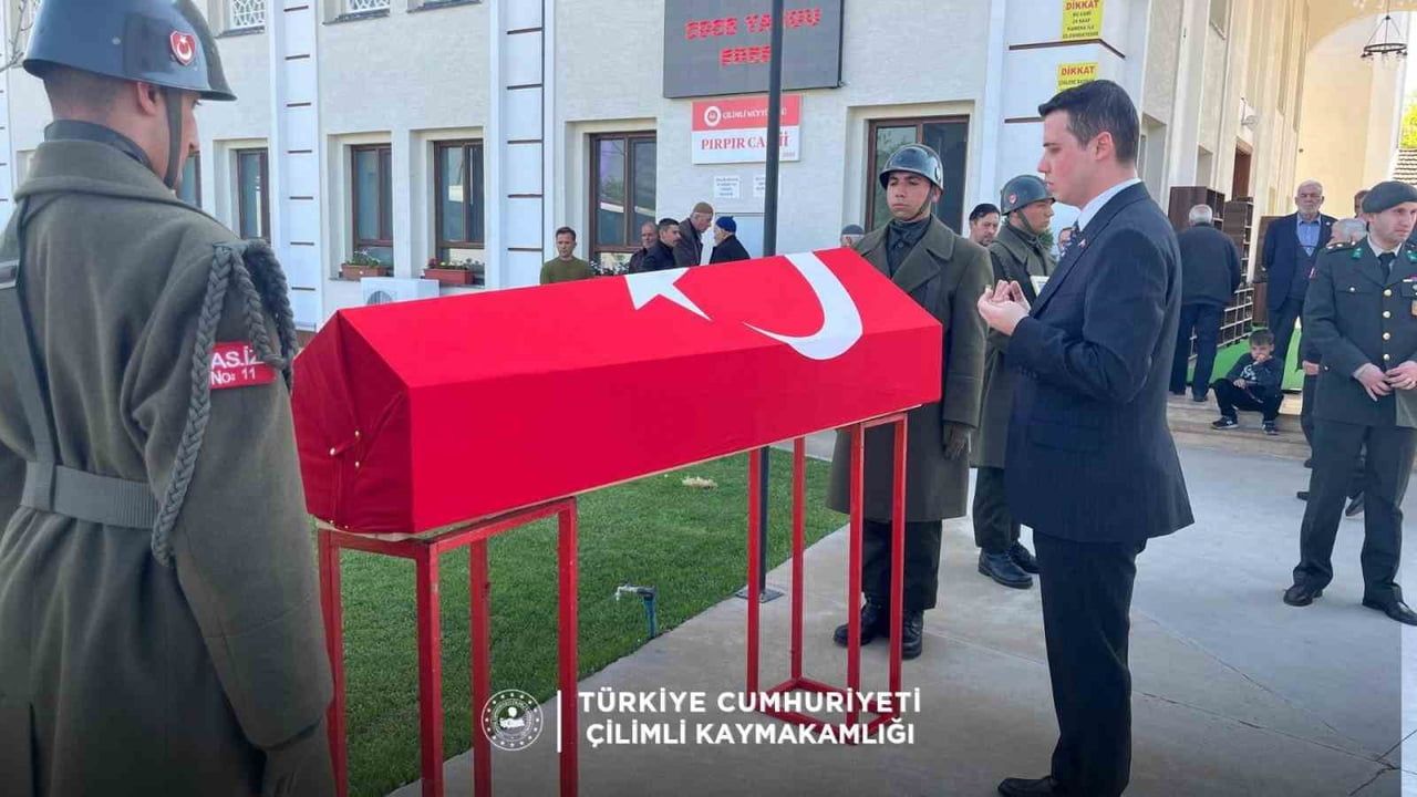 Çilimli’de Kore Gazisi Yakup Bulut, Pırpır Köyünde Son Yolculuğuna Uğurlandı