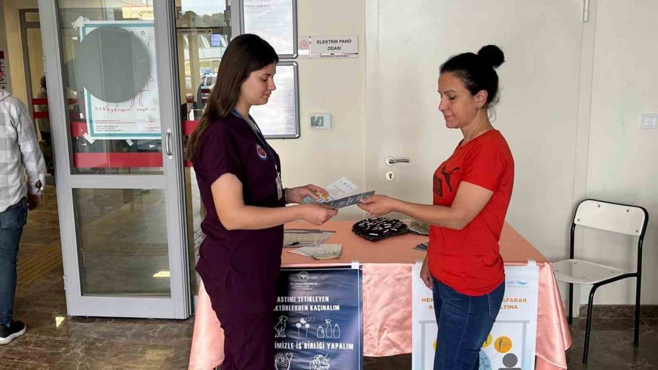 Çine Devlet Hastanesi'nde astım bilgilendirme standı: İnhaler kullanımı ve korunma yolları anlatıldı