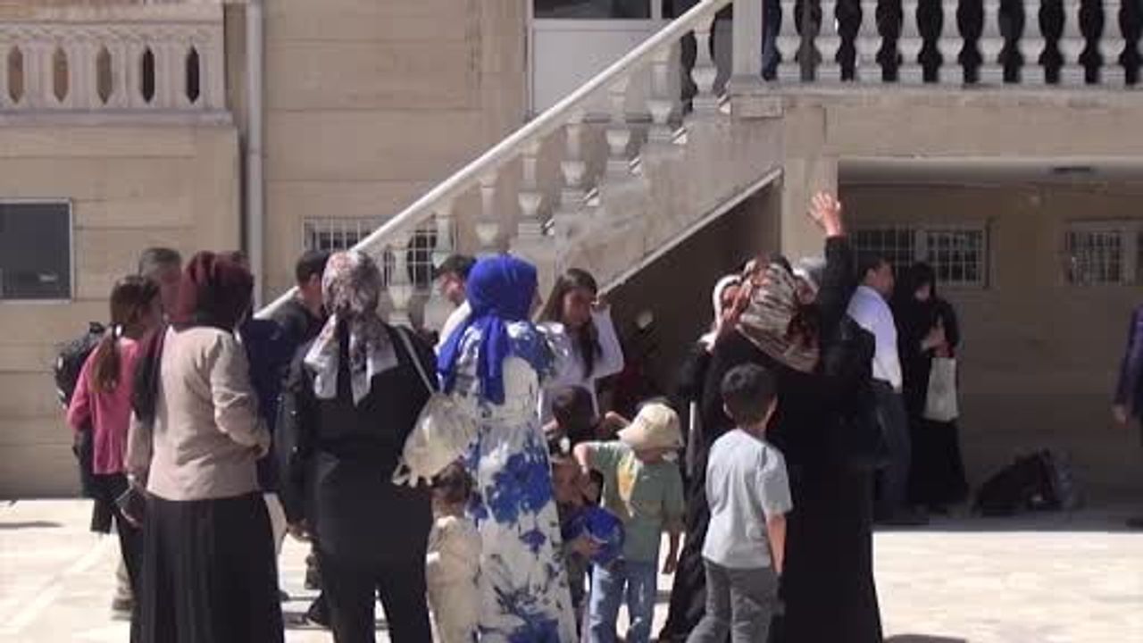 Cizre'den 139 Hacı Adayı Hazreti Nuh Camisi'nden Kutsal Topraklara Uğurlandı