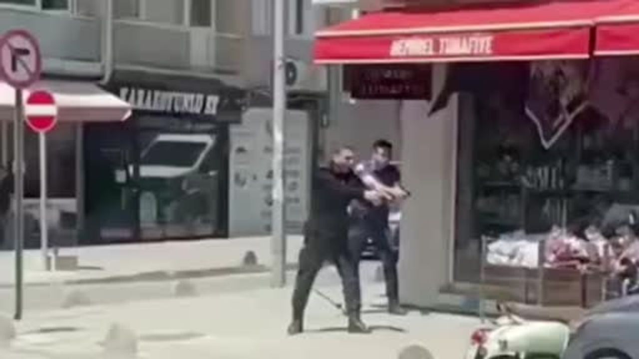 Çorlu’daki Saldırıda İki Polisin Şehit Edildiği Olayın Yakalanma Anı Kamerada
