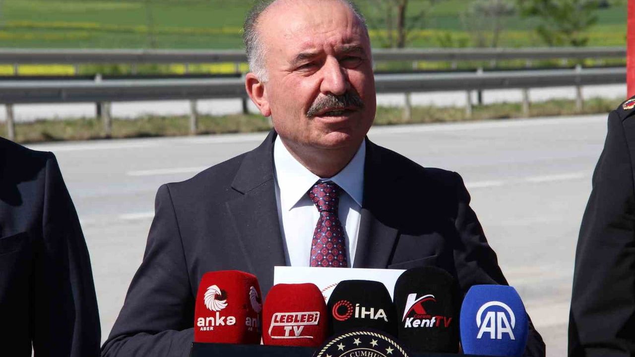 Çorum'da bayram trafiği: Vali Ali Çalgan tedbirleri artırdıklarını açıkladı