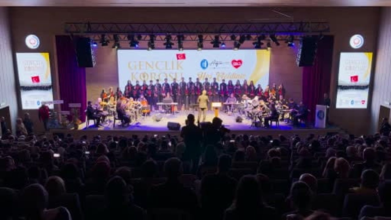 Çorum'da Gençlik Korosu'ndan 19 Mayıs Konseri