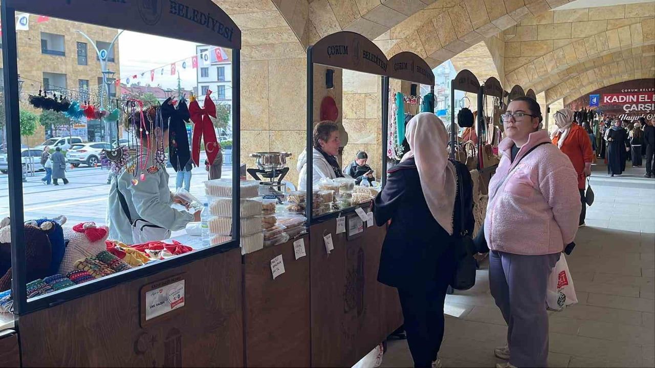 Çorum'da 'Kadın El Emeği Çarşısı' açıldı: Kadın üreticiler aile ekonomisine katkı sağlıyor