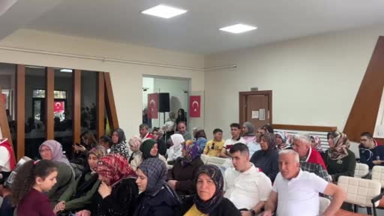Çorum’da temsili askerlik yapacak engelli bireylere asker kınası ve şehit turu düzenlendi