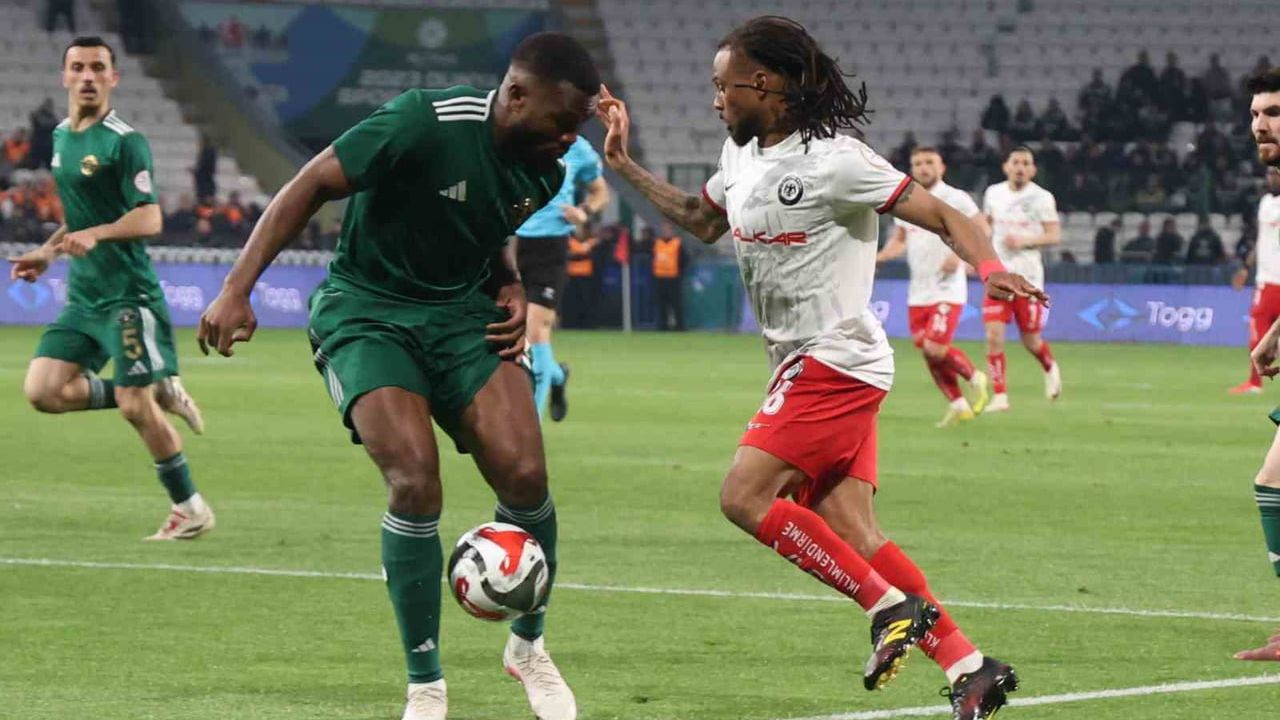 Çorum FK, Play-off Finalinde Esenler Erokspor'u 2-0 Yenerek Süper Lig'e Yükseldi