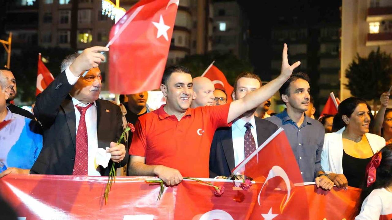 Çukurova 19 Mayıs’ı Meşaleli Yürüyüş ve Simge Konseriyle Kutlayacak